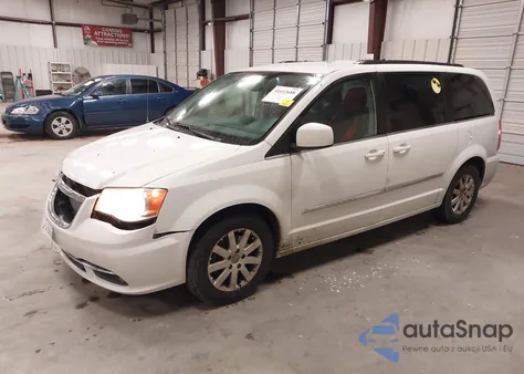 2015 Chrysler Town & Country Touring from USA, damaged, VIN 2C4RC1BG4FR577336